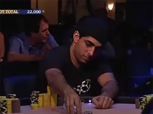 Daneshgar เดิมพันเงินตั้งต้นธุรกิจด้วยเกมไพ่ Poker