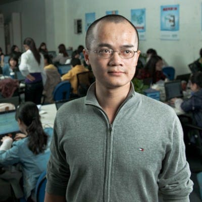 Wang Xing ที่กำลังพัฒนา Fanfou ซึ่งเป็นการโคลน Twitter ที่สร้างขึ้นสำหรับตลาดจีน (CR:dictio.id)