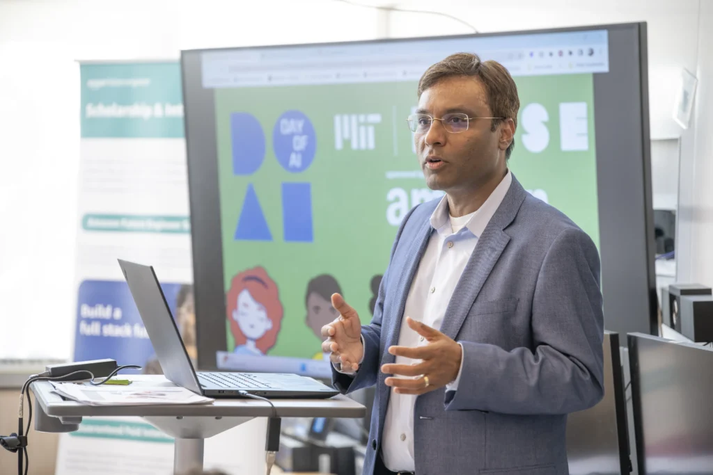 Rohit Prasad ผู้มาผลักดันเทคโนโลยี Deep Learning แบบเต็มตัว (CR:GeekWire)